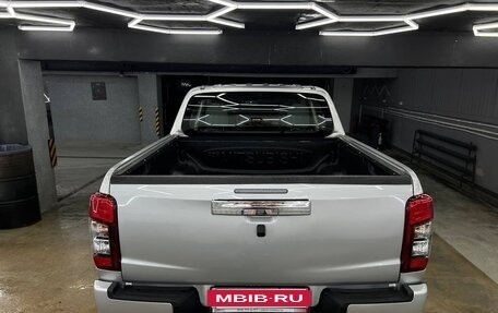 Mitsubishi L200 IV рестайлинг, 2023 год, 3 520 000 рублей, 7 фотография