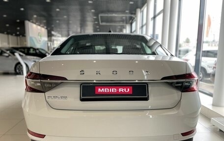 Skoda Superb III рестайлинг, 2025 год, 3 900 000 рублей, 4 фотография