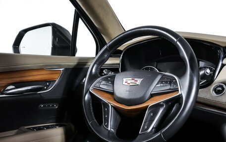 Cadillac XT5 I рестайлинг, 2016 год, 2 450 000 рублей, 17 фотография