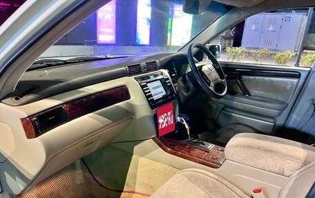 Toyota Crown Majesta, 2000 год, 1 200 000 рублей, 9 фотография