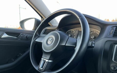 Volkswagen Jetta VI, 2013 год, 997 000 рублей, 9 фотография
