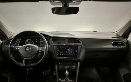 Volkswagen Tiguan II, 2018 год, 1 763 000 рублей, 5 фотография