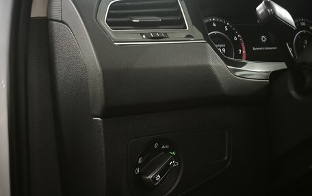 Volkswagen Tiguan II, 2018 год, 1 763 000 рублей, 10 фотография