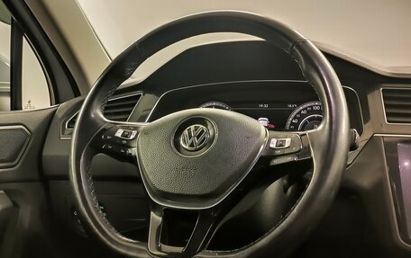 Volkswagen Tiguan II, 2018 год, 1 763 000 рублей, 12 фотография