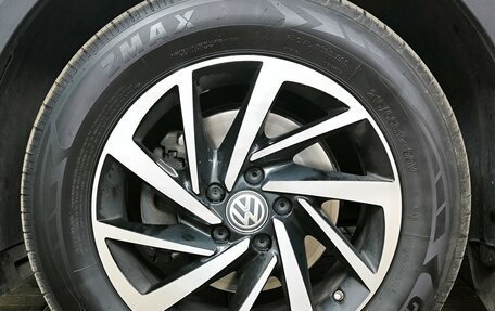 Volkswagen Tiguan II, 2018 год, 1 763 000 рублей, 18 фотография