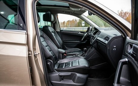 Volkswagen Tiguan II, 2017 год, 2 700 000 рублей, 11 фотография