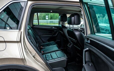 Volkswagen Tiguan II, 2017 год, 2 700 000 рублей, 13 фотография