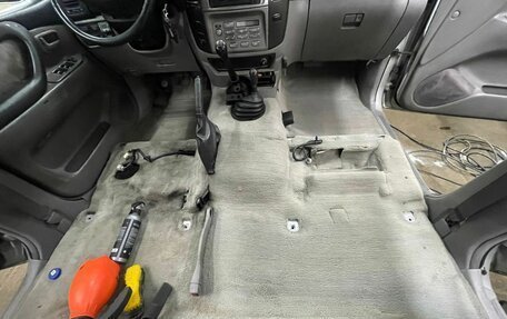 Toyota Land Cruiser 100 рестайлинг 2, 2007 год, 2 350 000 рублей, 5 фотография