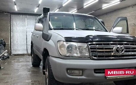 Toyota Land Cruiser 100 рестайлинг 2, 2007 год, 2 350 000 рублей, 3 фотография