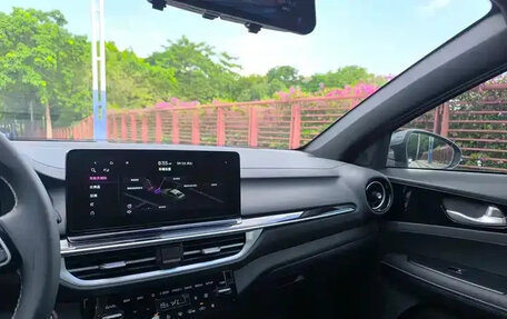 KIA K3, 2024 год, 1 880 077 рублей, 13 фотография