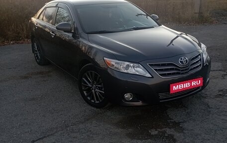 Toyota Camry, 2010 год, 1 950 000 рублей, 4 фотография