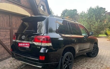 Toyota Land Cruiser 200, 2008 год, 2 700 000 рублей, 3 фотография