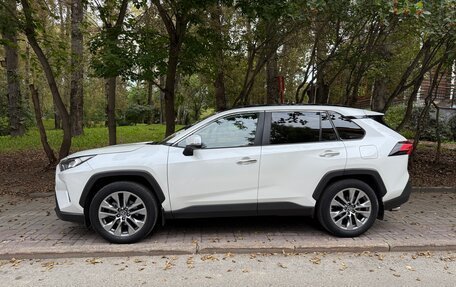 Toyota RAV4, 2019 год, 3 000 000 рублей, 1 фотография