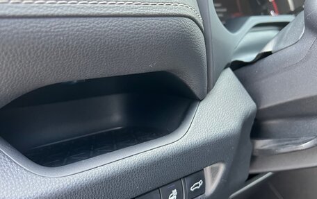 Toyota RAV4, 2019 год, 3 000 000 рублей, 11 фотография