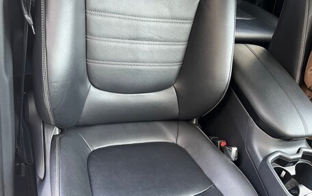 Toyota RAV4, 2019 год, 3 000 000 рублей, 7 фотография