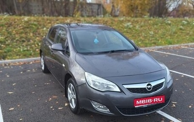Opel Astra J, 2010 год, 550 000 рублей, 1 фотография