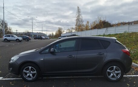 Opel Astra J, 2010 год, 550 000 рублей, 4 фотография