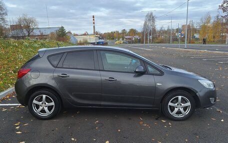 Opel Astra J, 2010 год, 550 000 рублей, 8 фотография