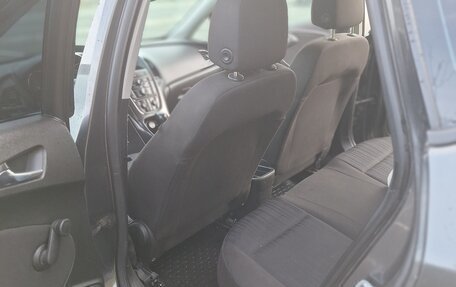 Opel Astra J, 2010 год, 550 000 рублей, 11 фотография