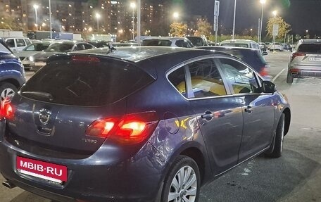 Opel Astra J, 2010 год, 620 000 рублей, 3 фотография