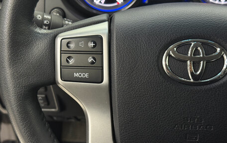 Toyota Land Cruiser Prado 150 рестайлинг 2, 2016 год, 3 999 000 рублей, 19 фотография