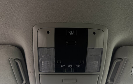 Toyota Land Cruiser Prado 150 рестайлинг 2, 2016 год, 3 999 000 рублей, 28 фотография