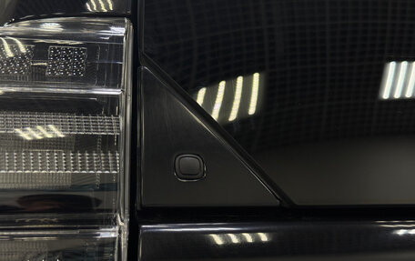 Toyota Land Cruiser Prado 150 рестайлинг 2, 2016 год, 3 999 000 рублей, 33 фотография