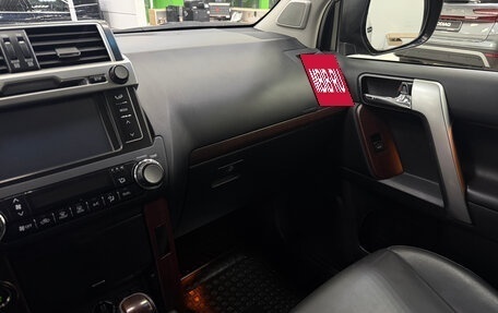 Toyota Land Cruiser Prado 150 рестайлинг 2, 2016 год, 3 999 000 рублей, 27 фотография