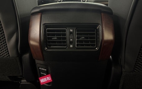 Toyota Land Cruiser Prado 150 рестайлинг 2, 2016 год, 3 999 000 рублей, 37 фотография