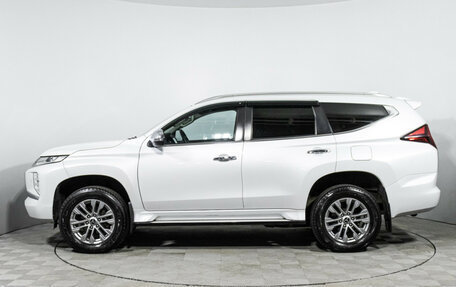 Mitsubishi Pajero Sport III рестайлинг, 2020 год, 3 800 000 рублей, 8 фотография