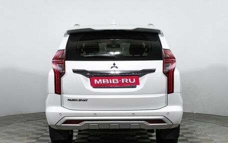 Mitsubishi Pajero Sport III рестайлинг, 2020 год, 3 800 000 рублей, 6 фотография