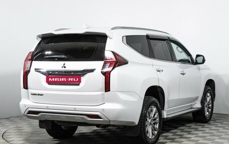 Mitsubishi Pajero Sport III рестайлинг, 2020 год, 3 800 000 рублей, 5 фотография