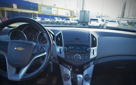 Chevrolet Cruze II, 2013 год, 970 000 рублей, 10 фотография
