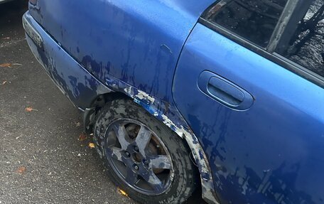 Mitsubishi Carisma I, 2001 год, 135 000 рублей, 2 фотография