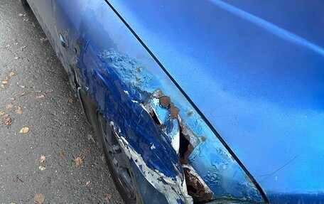 Mitsubishi Carisma I, 2001 год, 135 000 рублей, 4 фотография