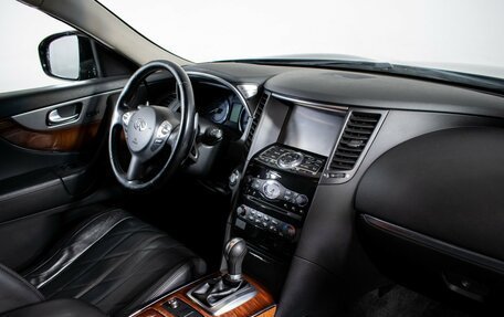 Infiniti QX70, 2013 год, 2 550 000 рублей, 9 фотография