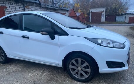 Ford Fiesta, 2015 год, 890 000 рублей, 1 фотография