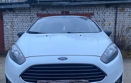 Ford Fiesta, 2015 год, 890 000 рублей, 17 фотография