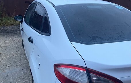 Ford Fiesta, 2015 год, 890 000 рублей, 13 фотография