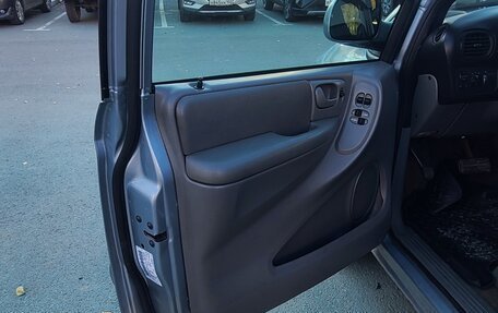 Dodge Caravan IV, 2004 год, 860 000 рублей, 9 фотография
