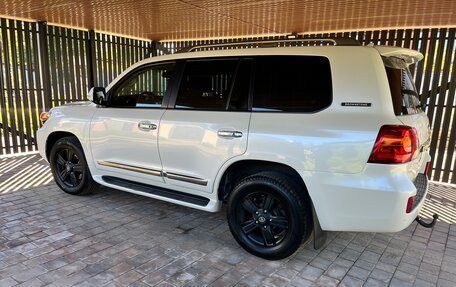 Toyota Land Cruiser 200, 2015 год, 4 070 000 рублей, 5 фотография