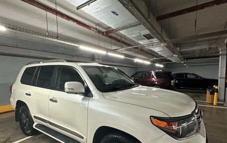 Toyota Land Cruiser 200, 2015 год, 4 070 000 рублей, 8 фотография