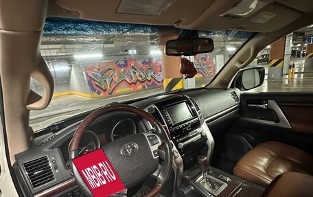 Toyota Land Cruiser 200, 2015 год, 4 070 000 рублей, 12 фотография