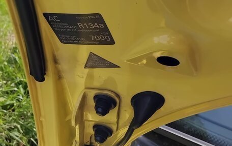 Volkswagen Beetle, 2001 год, 900 000 рублей, 8 фотография