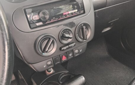 Volkswagen Beetle, 2001 год, 900 000 рублей, 18 фотография