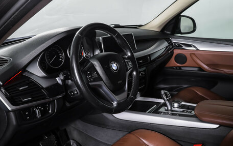 BMW X5, 2018 год, 2 990 000 рублей, 10 фотография