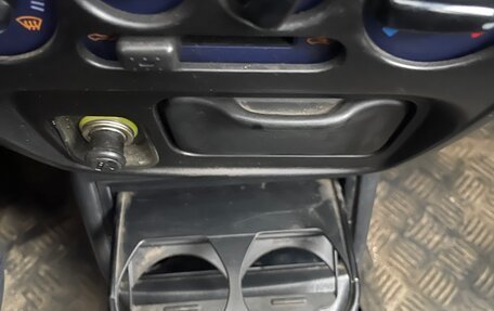 Daihatsu YRV I, 2002 год, 150 000 рублей, 13 фотография