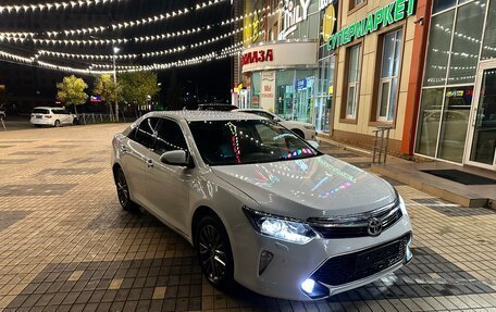 Toyota Camry, 2018 год, 1 600 000 рублей, 1 фотография