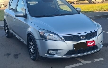 KIA cee'd I рестайлинг, 2012 год, 800 000 рублей, 1 фотография