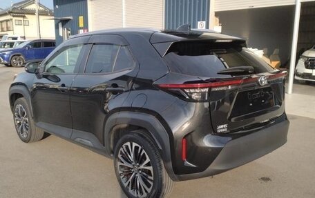 Toyota Yaris Cross, 2022 год, 1 425 000 рублей, 3 фотография